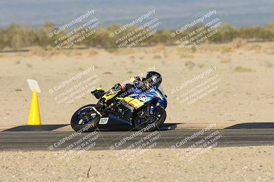 media/Nov-02-2025-CVMA (Sun) [[337aff29ab]]/Race 18-Supersport Middleweight/